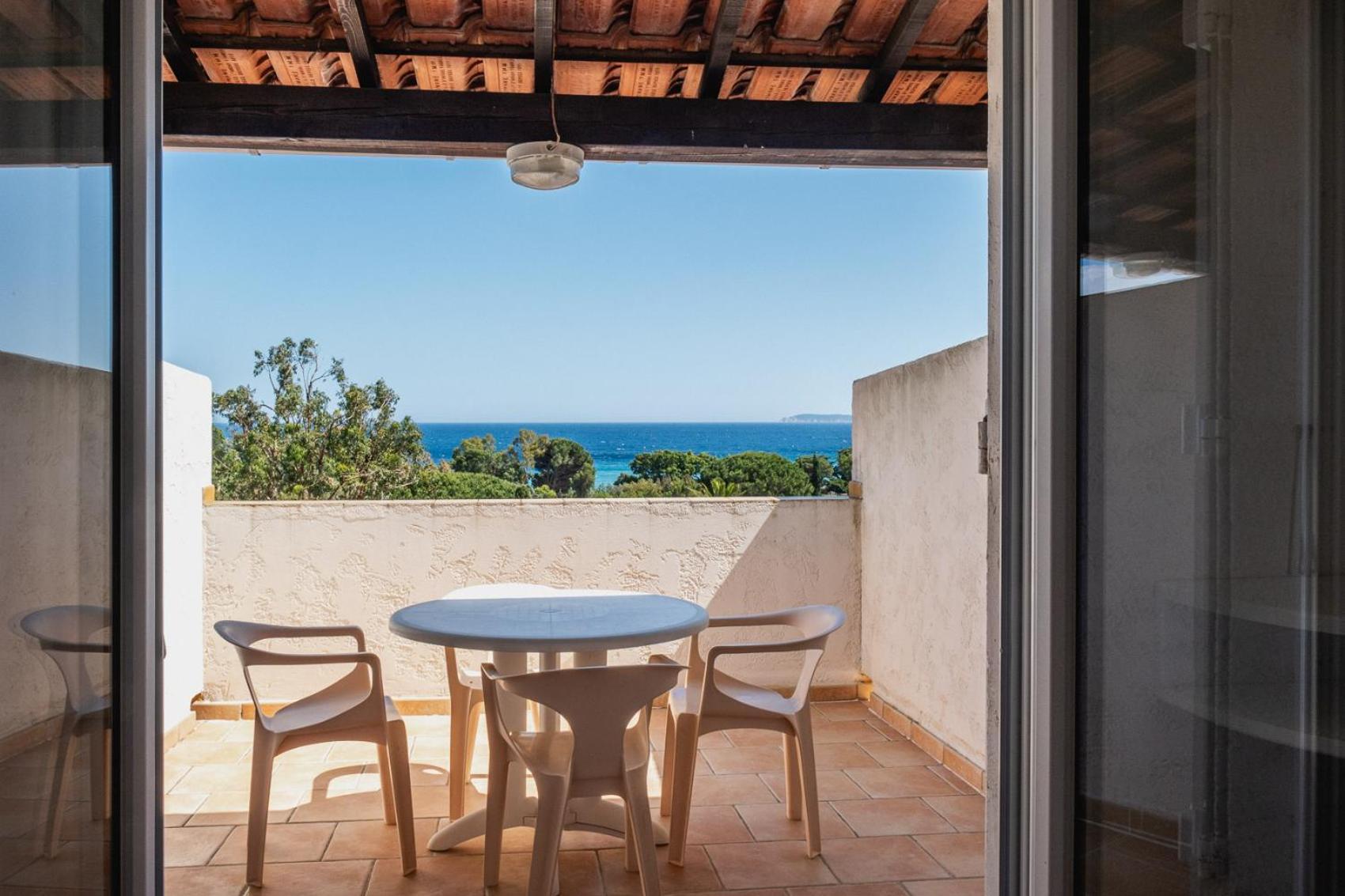 Hotel Beau Site Le Lavandou Oda fotoğraf